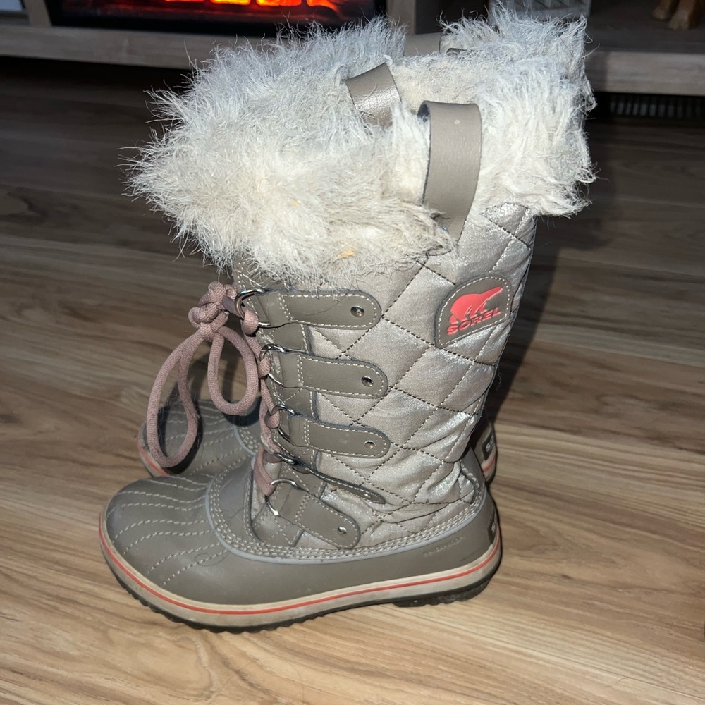 Sorel Joan of arc boots